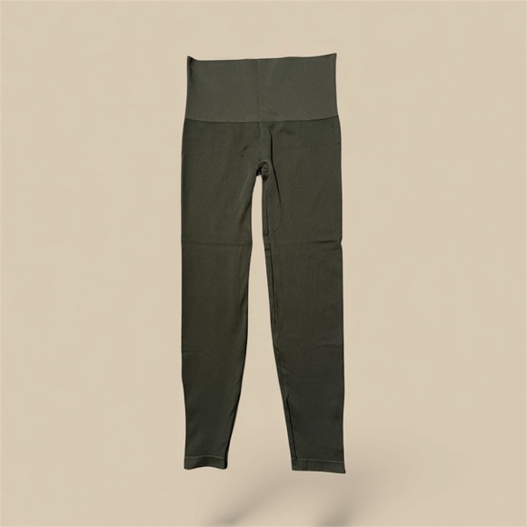 SPANX Olive Green Leggings With Seamless Zipper On Side 2XL - Picture 2 of 4